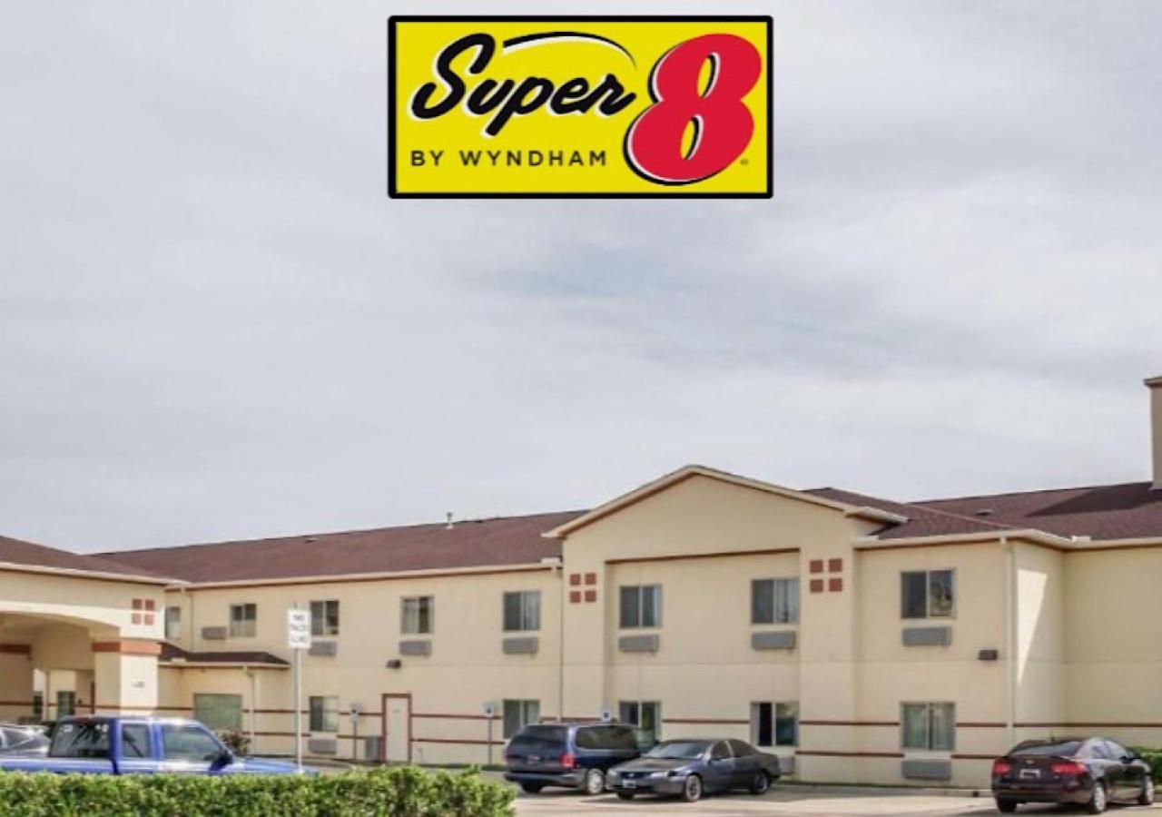 Super 8 By Wyndham Brenham Tx Hotel Exterior foto