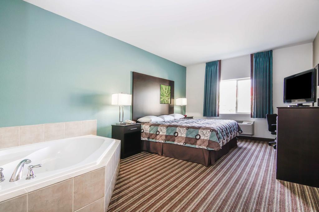 Super 8 By Wyndham Brenham Tx Hotel Exterior foto